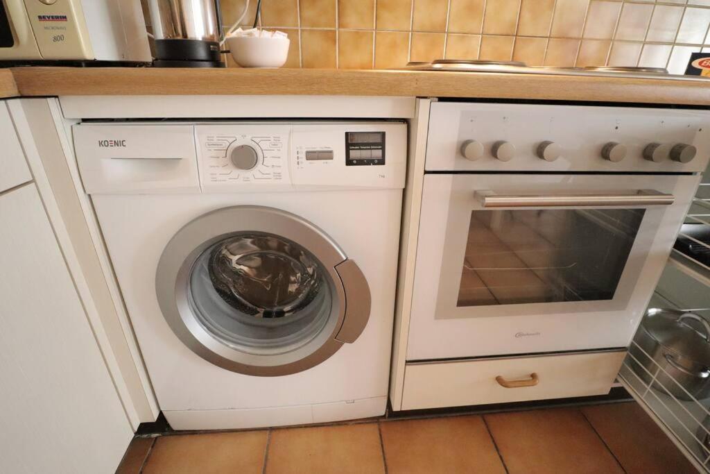 Comfortable, Very Well Located Between Train Station And Lake! Лозана Exteriér fotografie